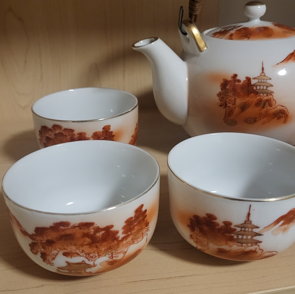 Kutani Tea Set - Picture 2 of 9